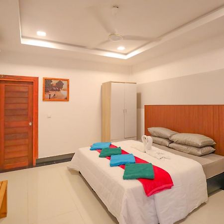 Hotel Aqua Blu Thoddoo Extérieur photo